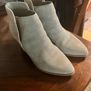 Dolce Vita Suede booties- worn 3 times